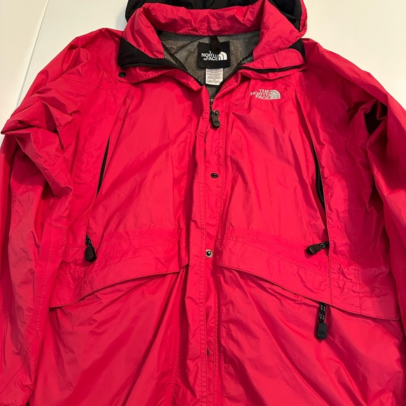 Women’s Northface red rain jacket - Picture 2 of 14